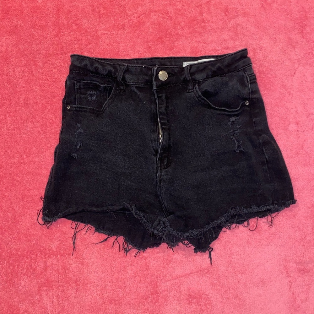 high waisted black I & M jean shorts